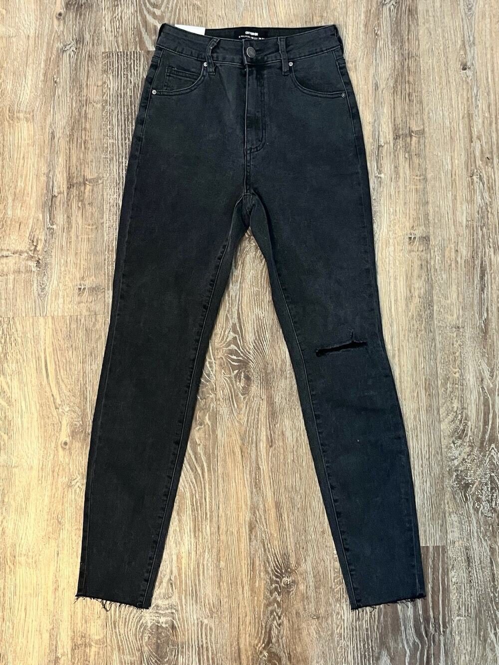 NWT Cotton On High Cropped Skinny Jeans Womens US 4 Black Distressed Stretch